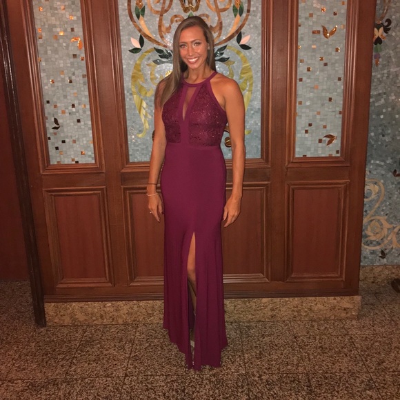 Dress - Picture 1 of 3